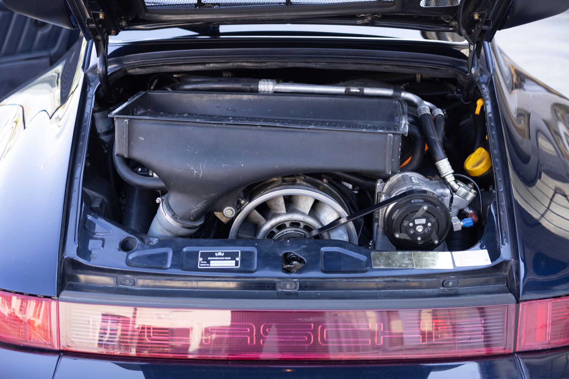 PORSCHE 911 Turbo II 3.3-image-9