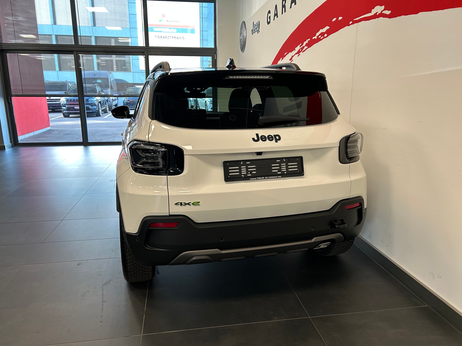 JEEP Avenger 1.2 Turbo MHEV Overland 4xe-image-16