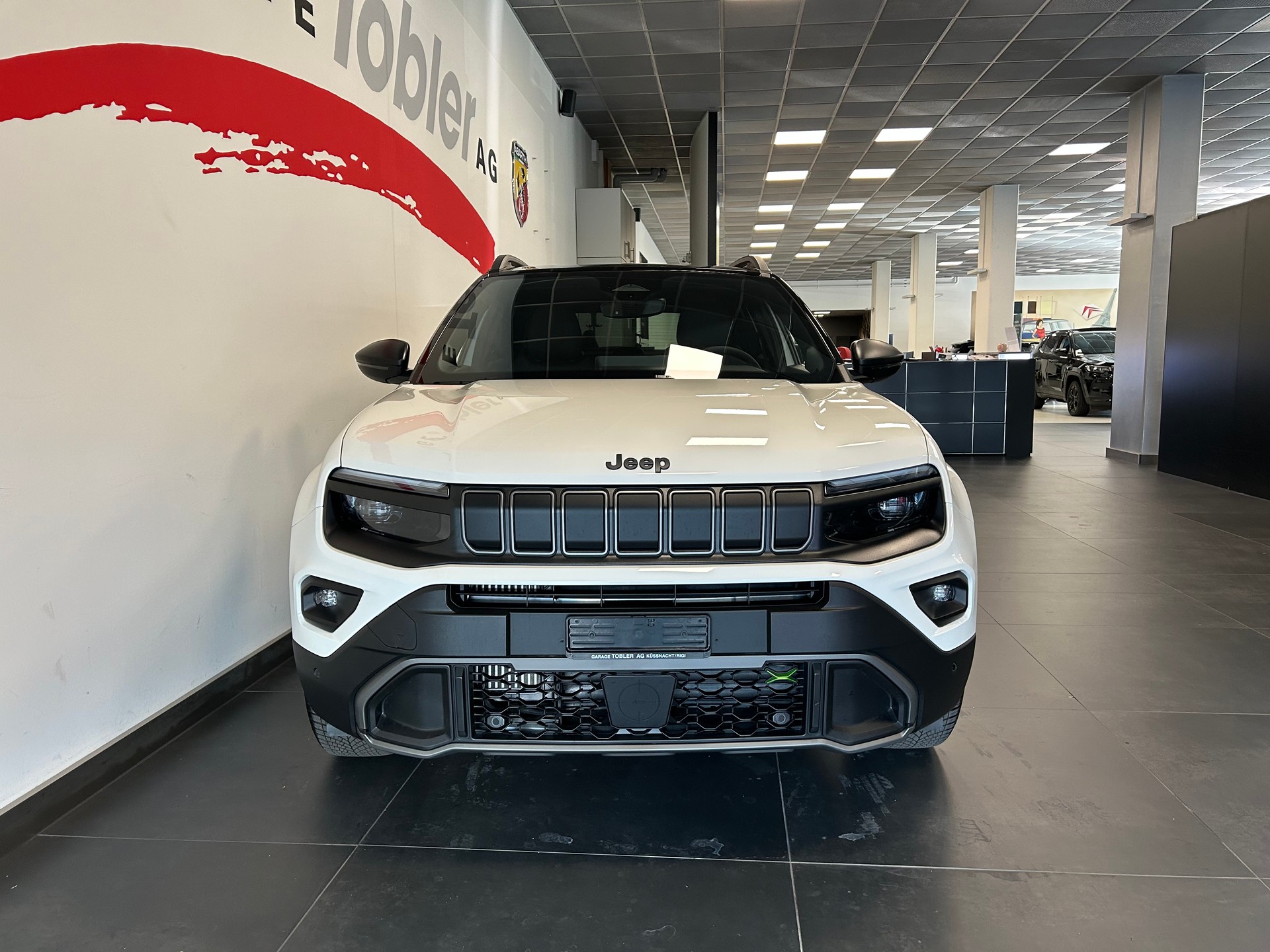 JEEP Avenger 1.2 Turbo MHEV Overland 4xe-image-3