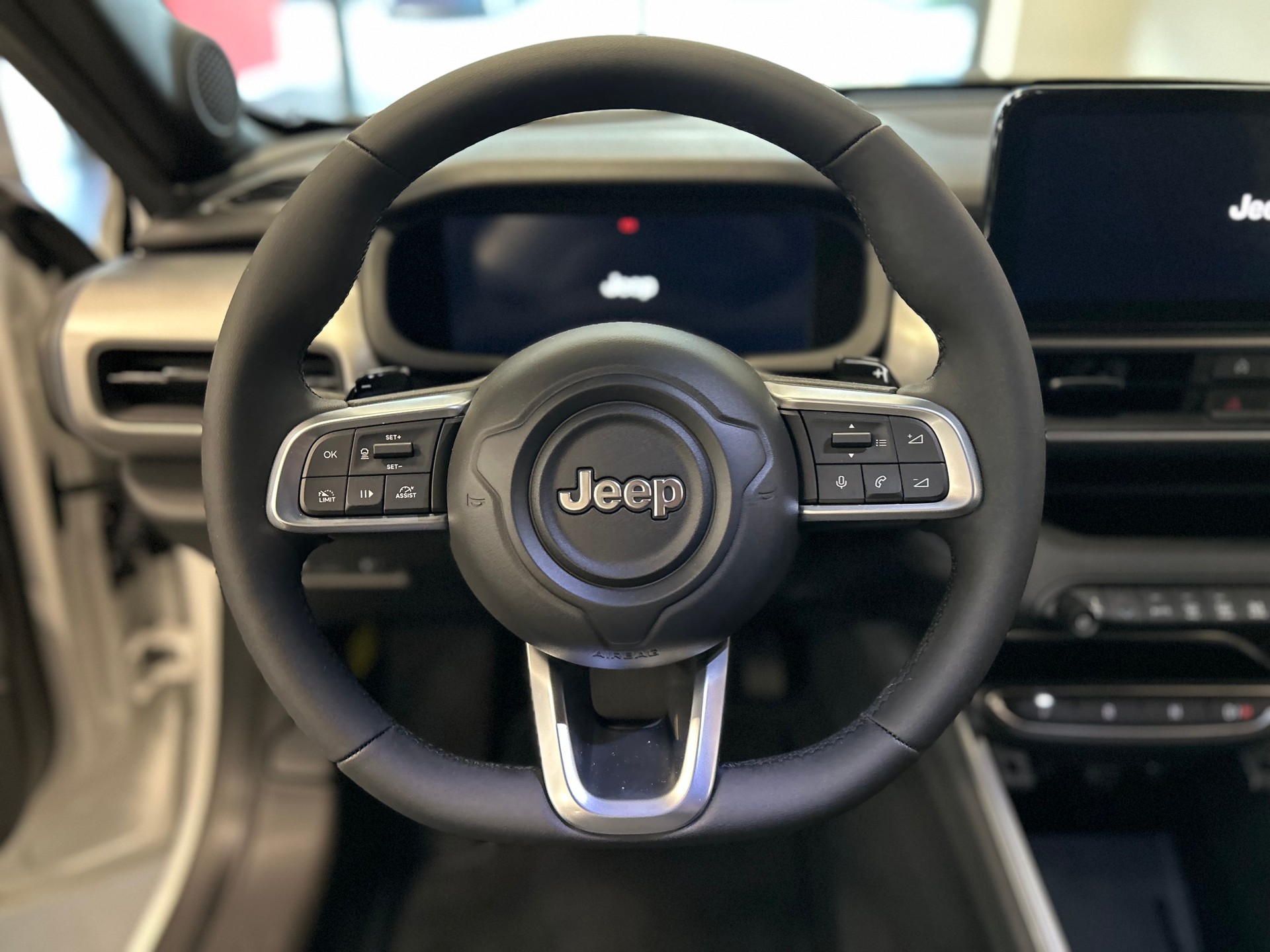 JEEP Avenger 1.2 Turbo MHEV Overland 4xe-image-11