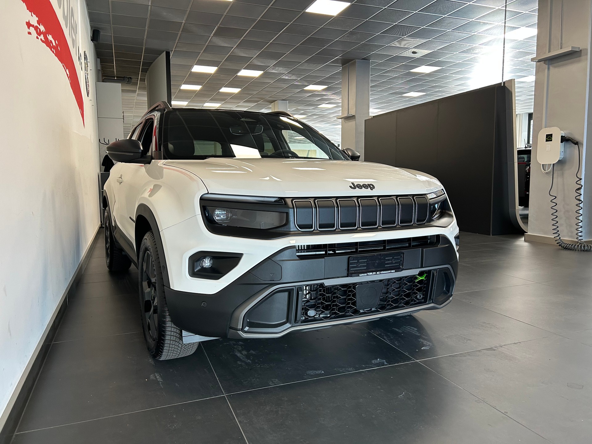 JEEP Avenger 1.2 Turbo MHEV Overland 4xe-image-4