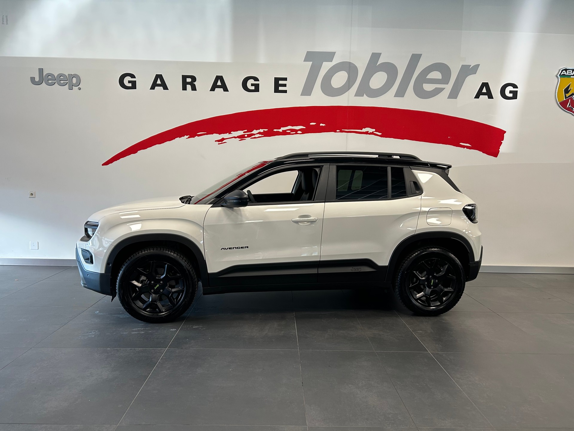 JEEP Avenger 1.2 Turbo MHEV Overland 4xe-image-6