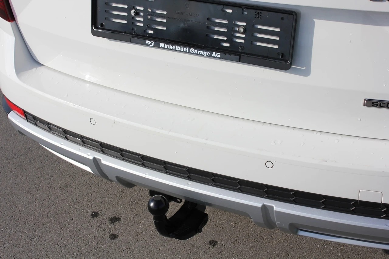 SKODA Octavia Combi 2.0 TDI Scout 4x4 mit Anhängerkupplung-image-5