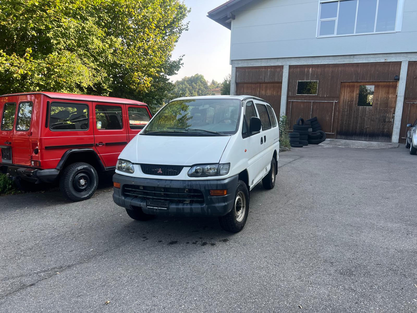 MITSUBISHI 4x4 2.4 B
