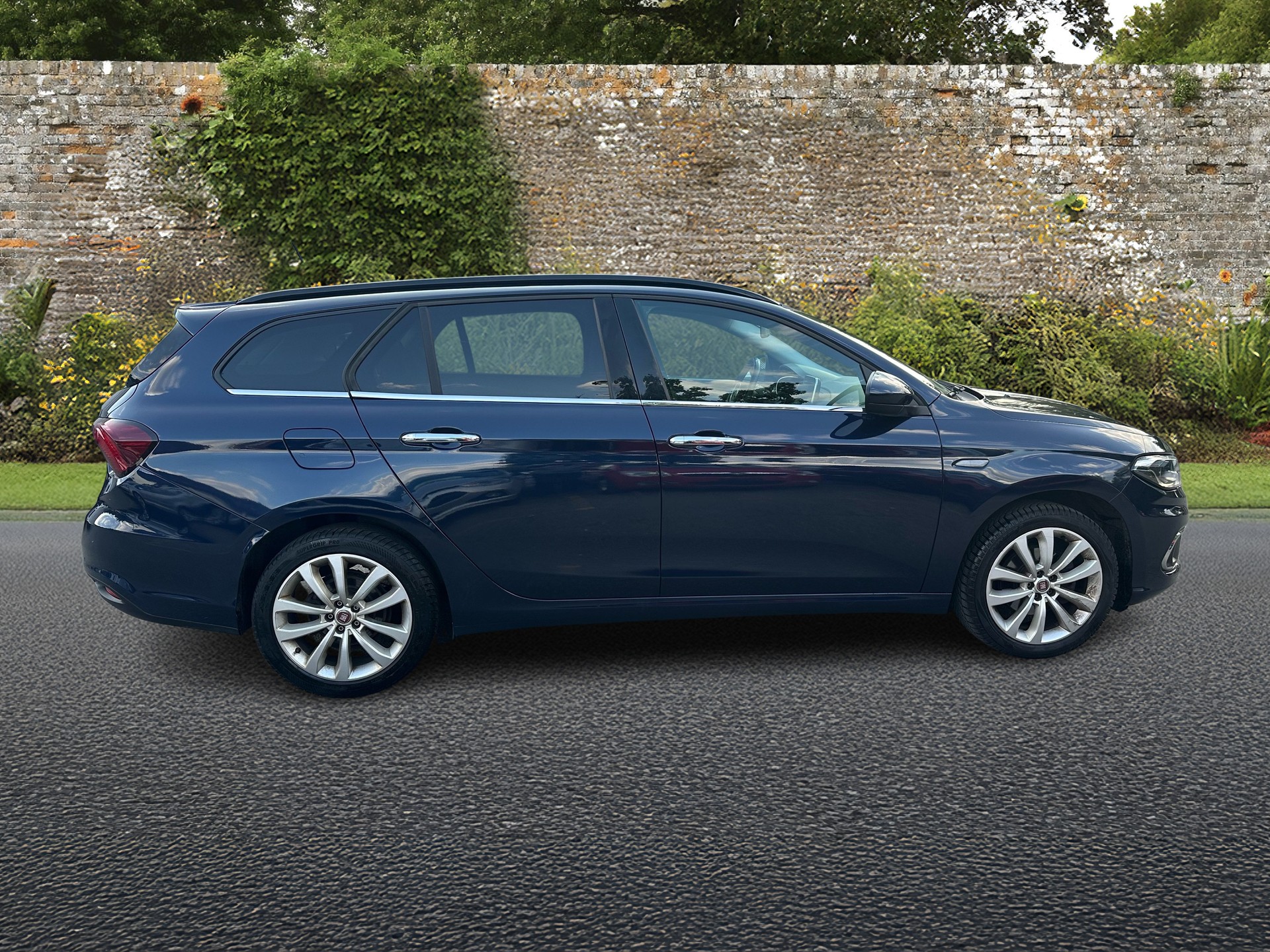 FIAT Tipo 1.6MJ Station Wagon S-Design DCT-image-5