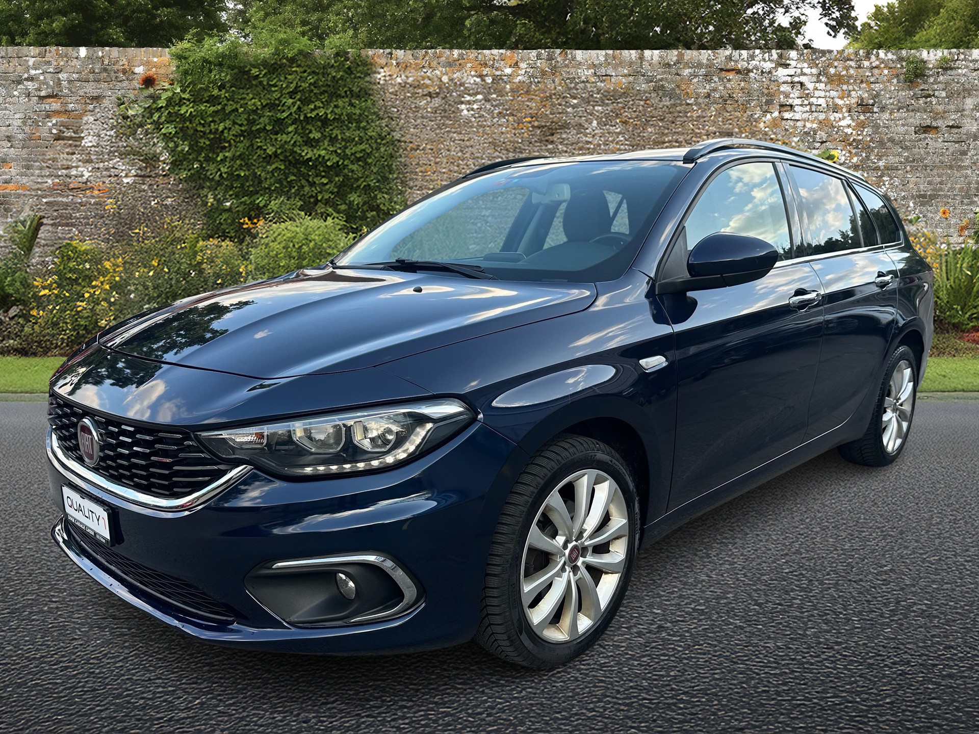 FIAT Tipo 1.6MJ Station Wagon S-Design DCT-image-0