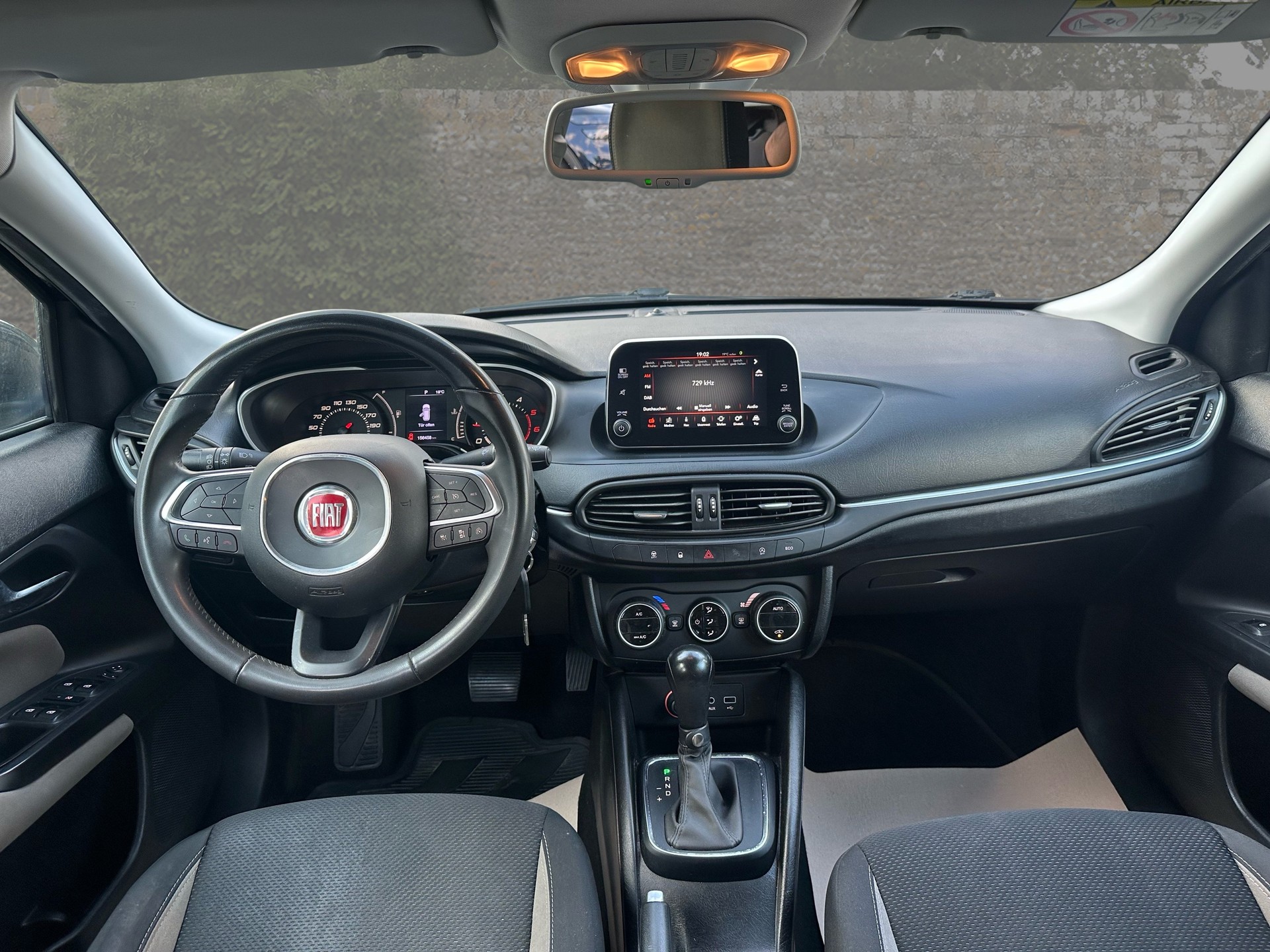 FIAT Tipo 1.6MJ Station Wagon S-Design DCT-image-9