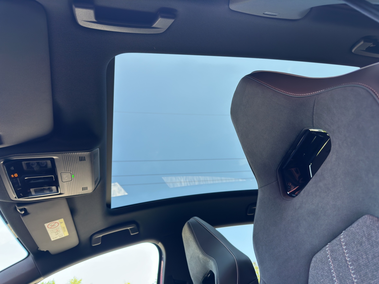 VW ID.3 Neo 79 kWh 231 PS Style-image-17