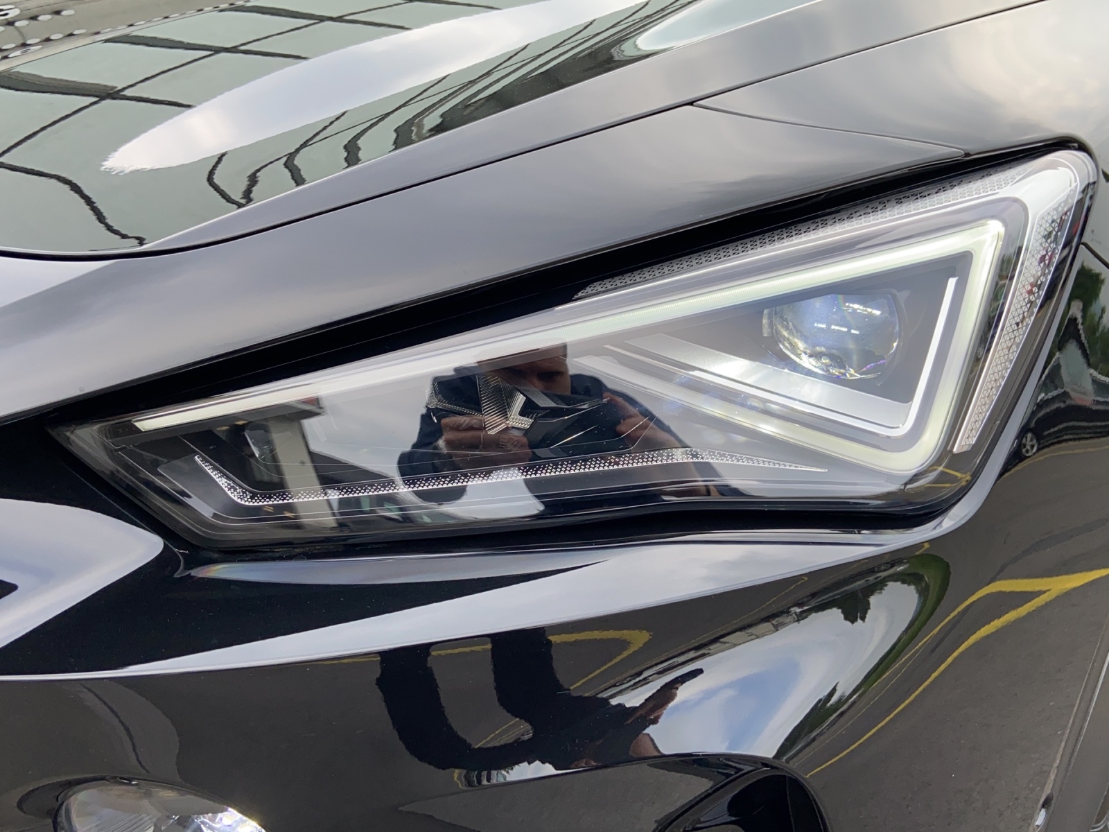 CUPRA Formentor 2.5TSI VZ5 4Drive DSG mit fortl. Werksgarantie 5 Jahre & CUP Sportschalensitze in Leder-image-9