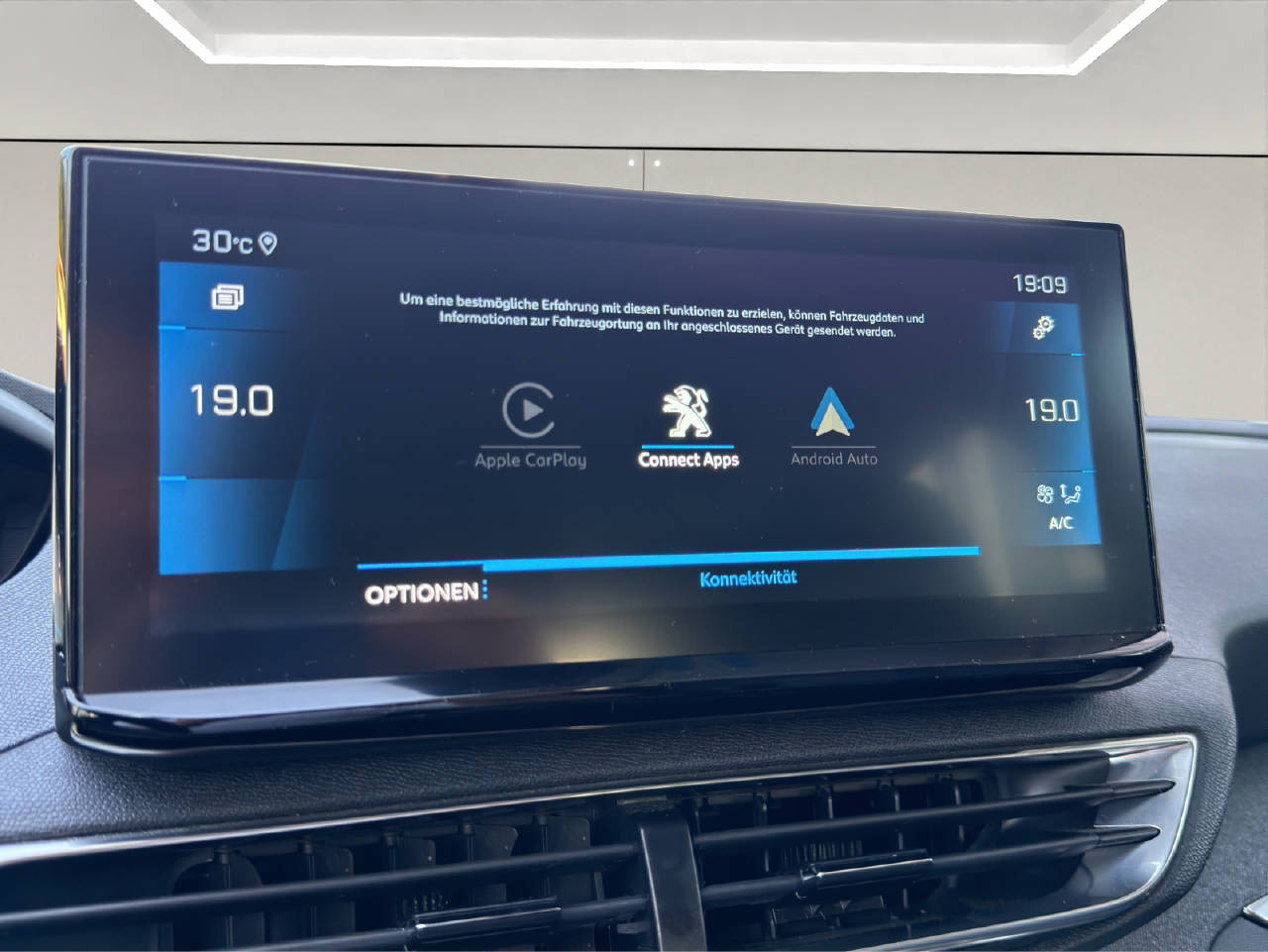 PEUGEOT 3008 1.2 PureTech Allure Pack-image-15