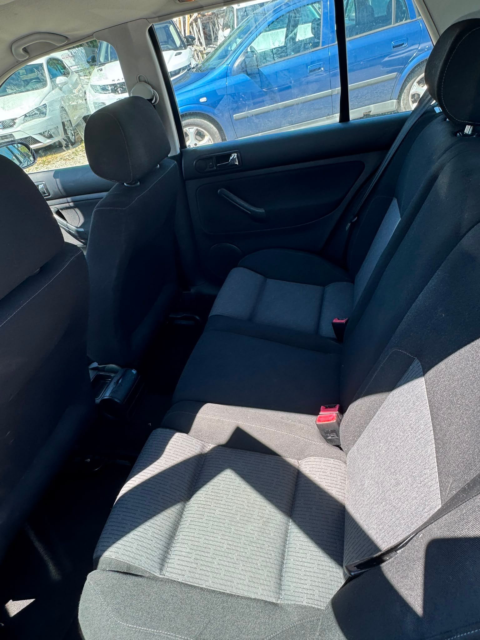VW Golf 1.6 16V-image-10