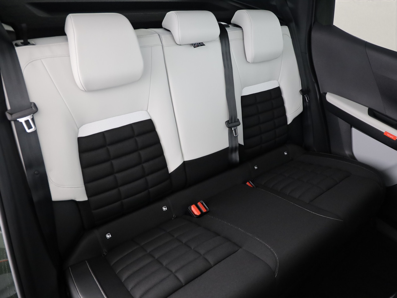 CITROEN e-C3 Aircross long range Max-image-7