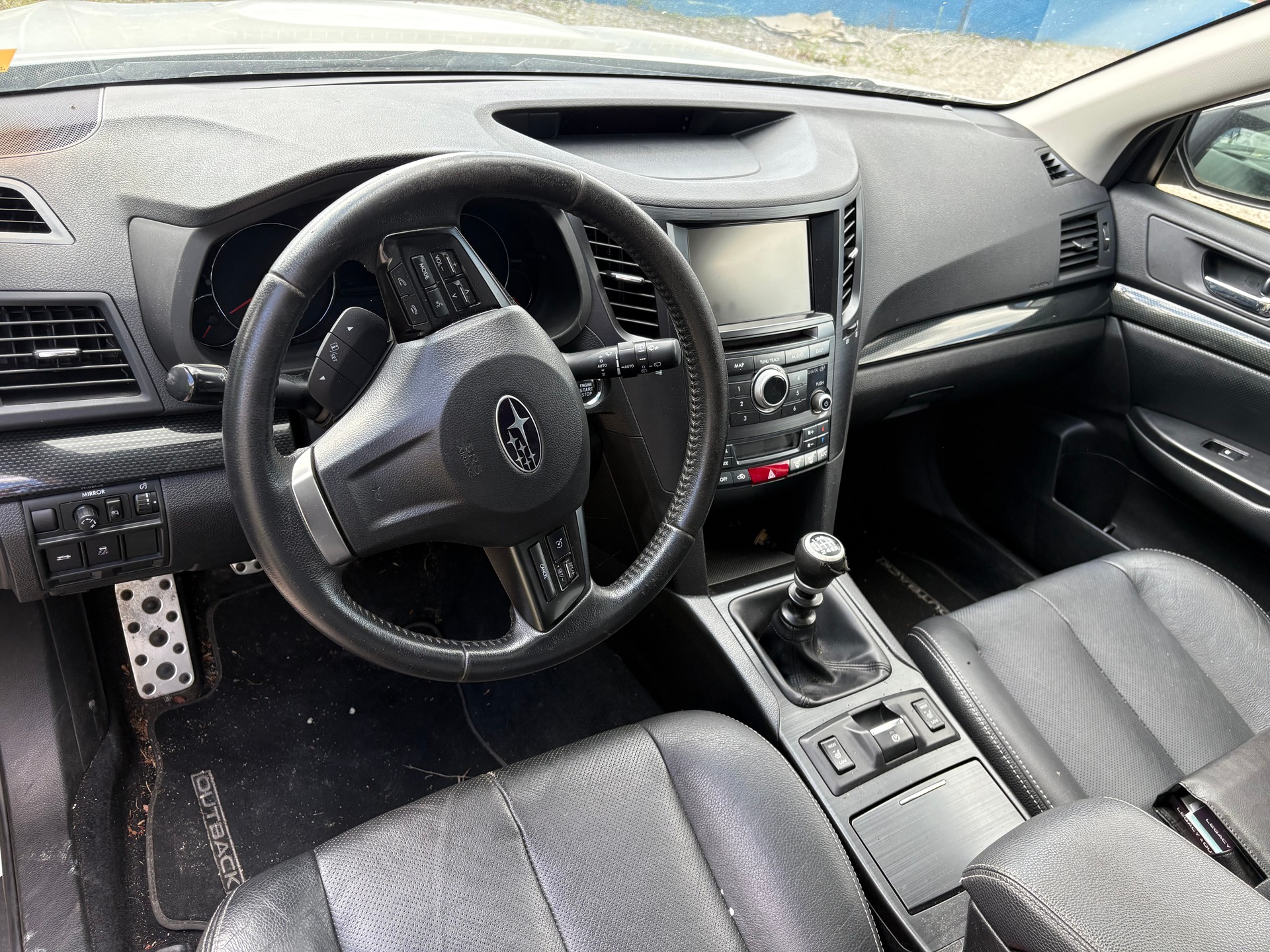 SUBARU Outback 2.0D Swiss AWD-image-6