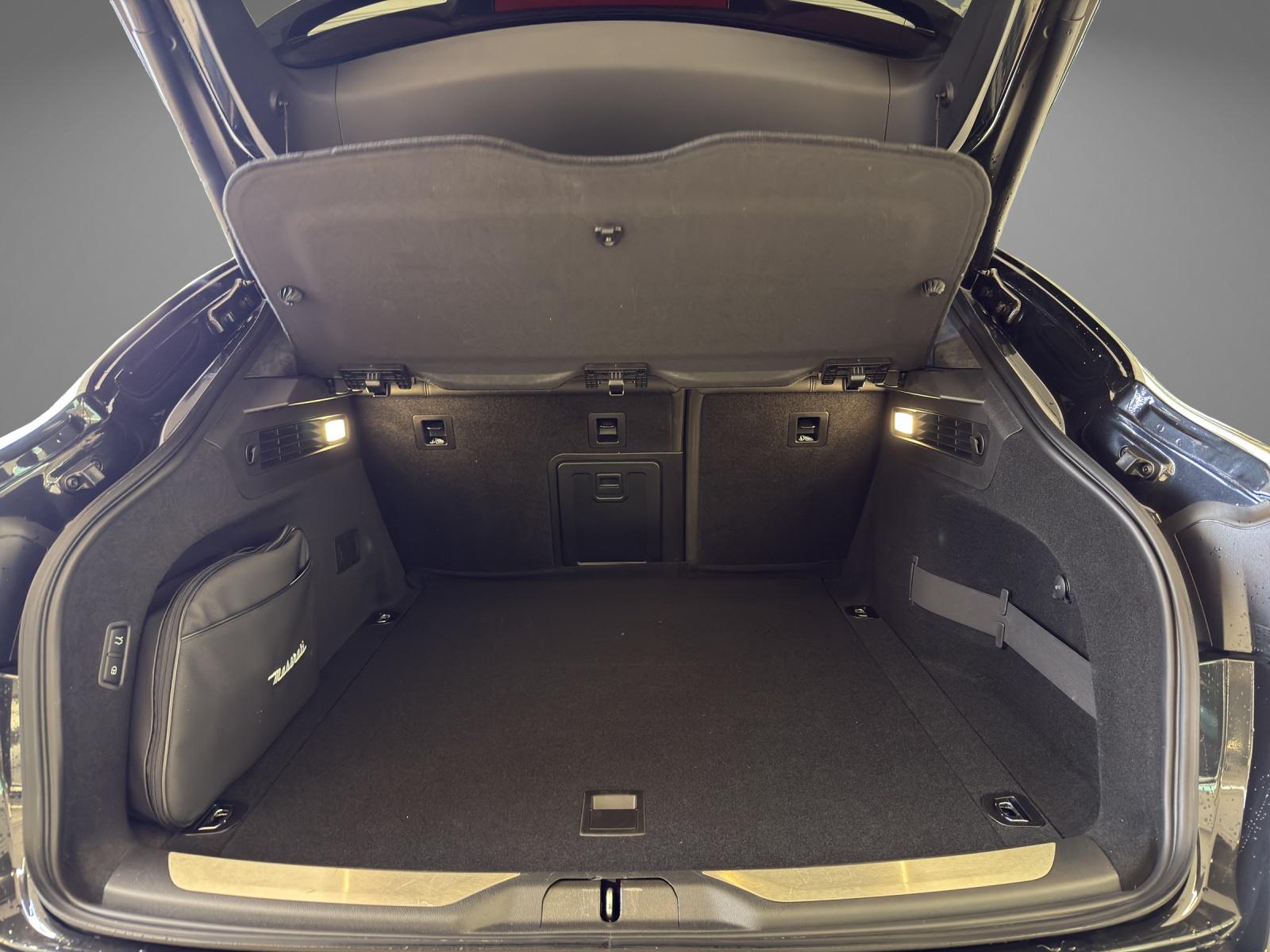 MASERATI Levante 3.8 V8 Trofeo Ultima-image-18