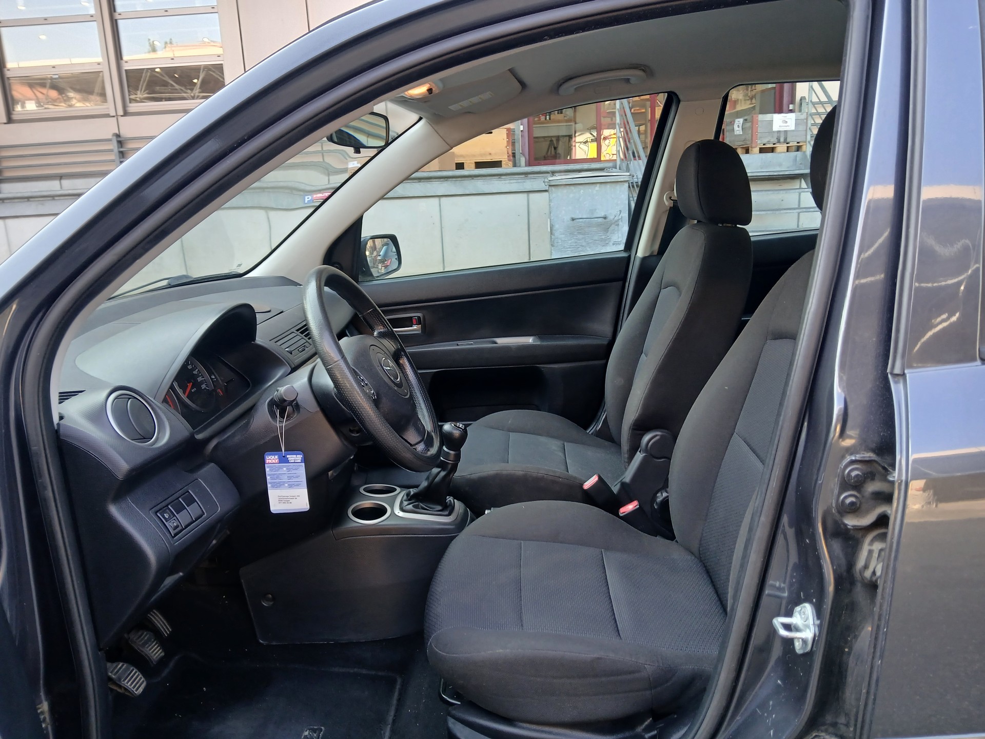 MAZDA 2 1.4i 16V Confort-image-8