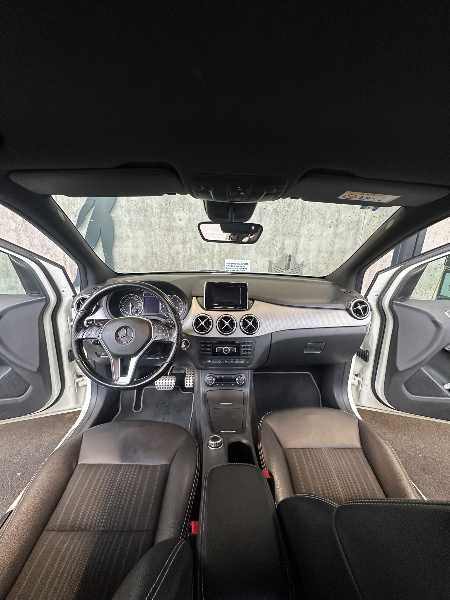 MERCEDES-BENZ B 200 CDI-image-2