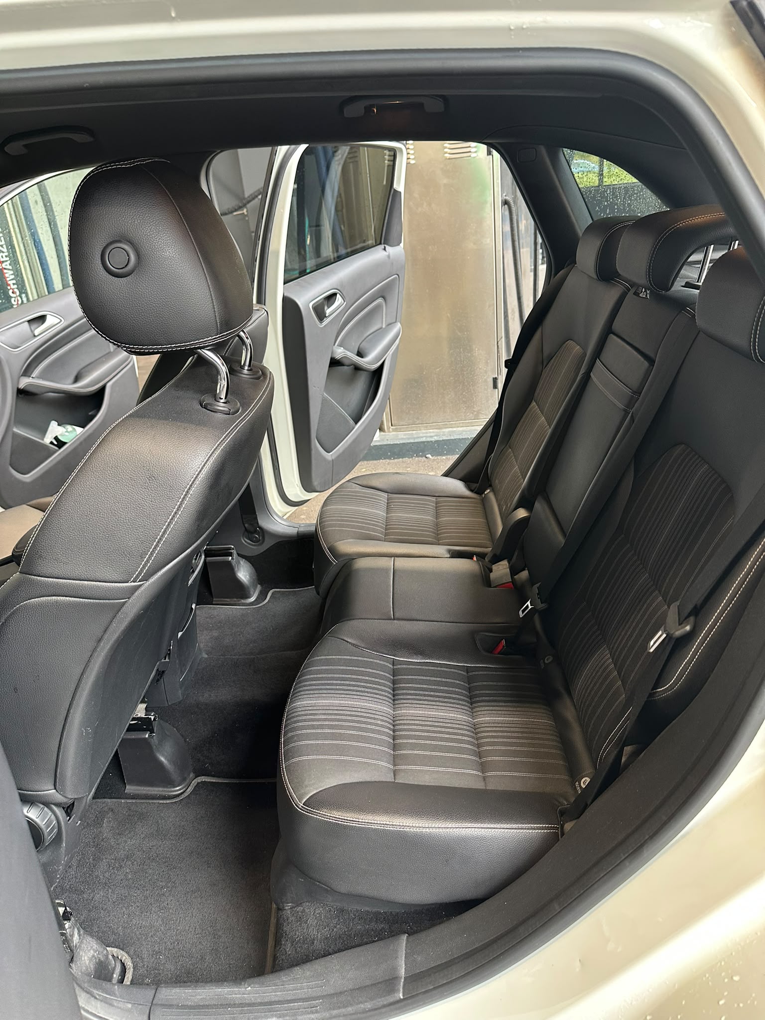 MERCEDES-BENZ B 200 CDI-image-5