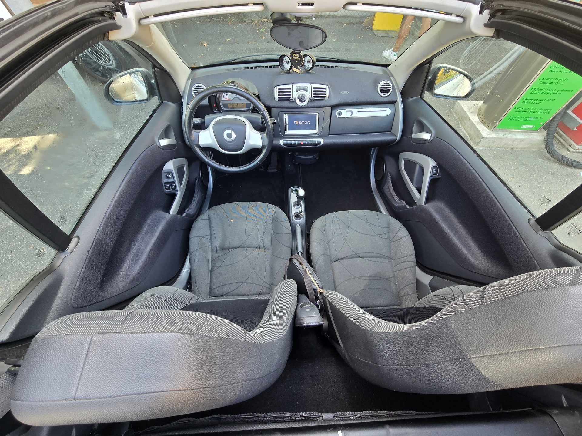 SMART FORTWO-image-12