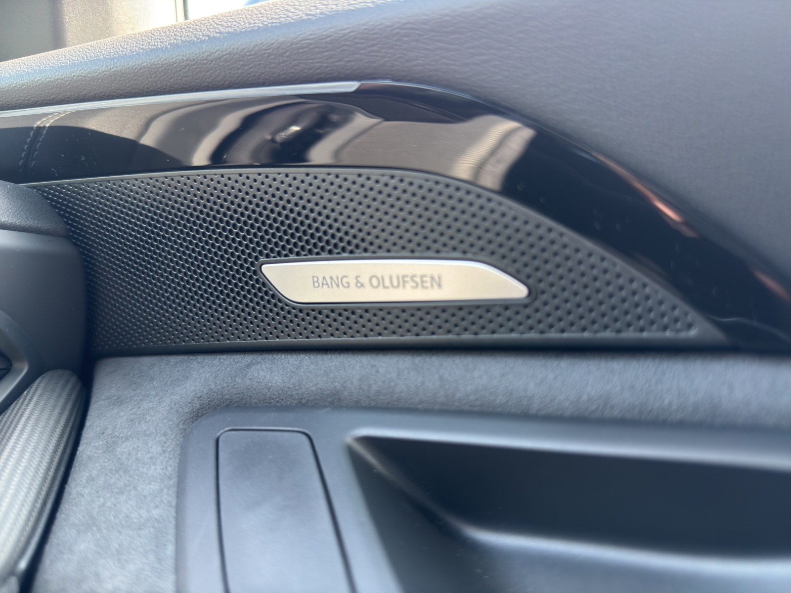 AUDI SQ5 TFSI quattro S-tronic-image-13