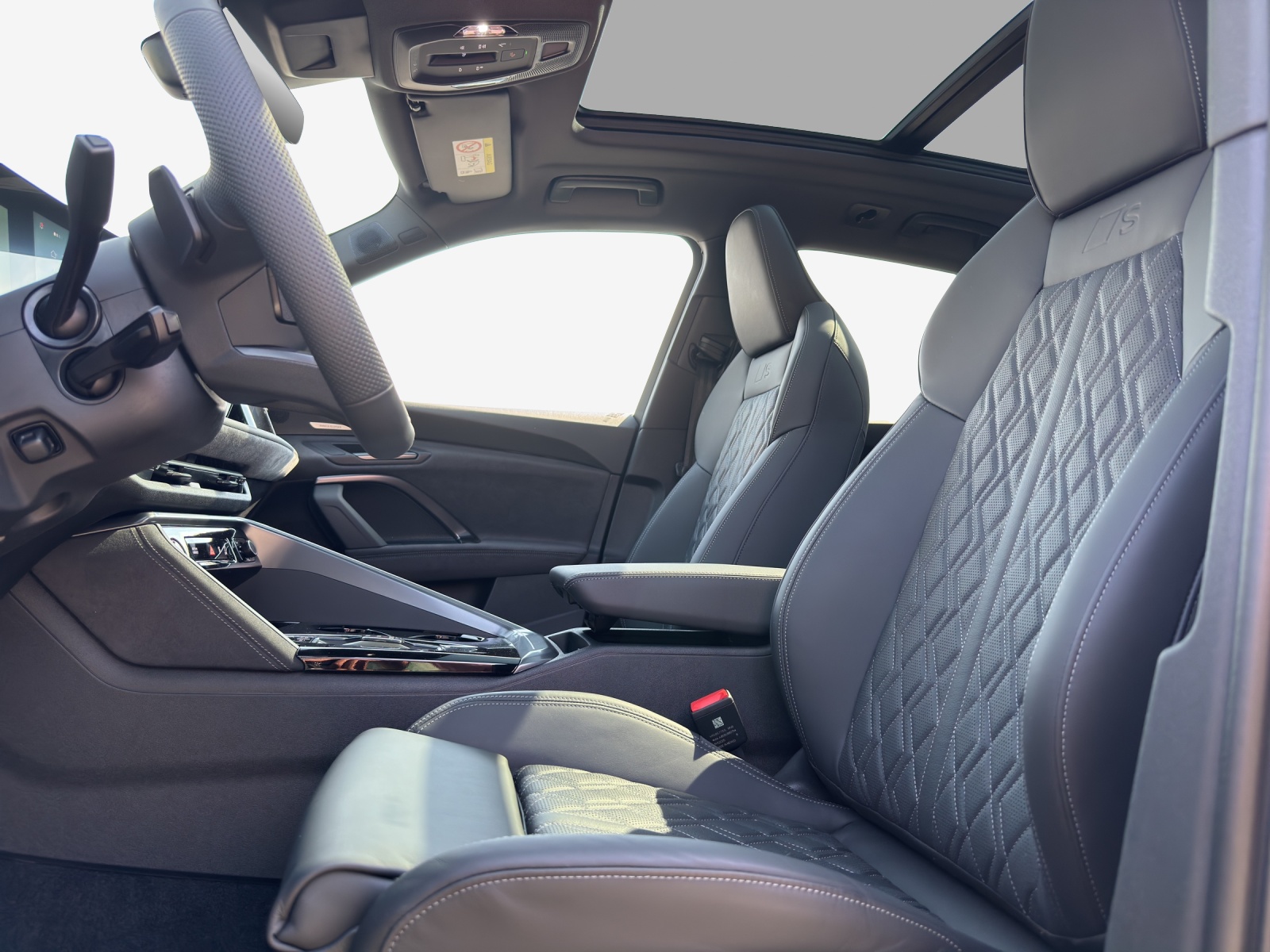 AUDI SQ5 TFSI quattro S-tronic-image-10