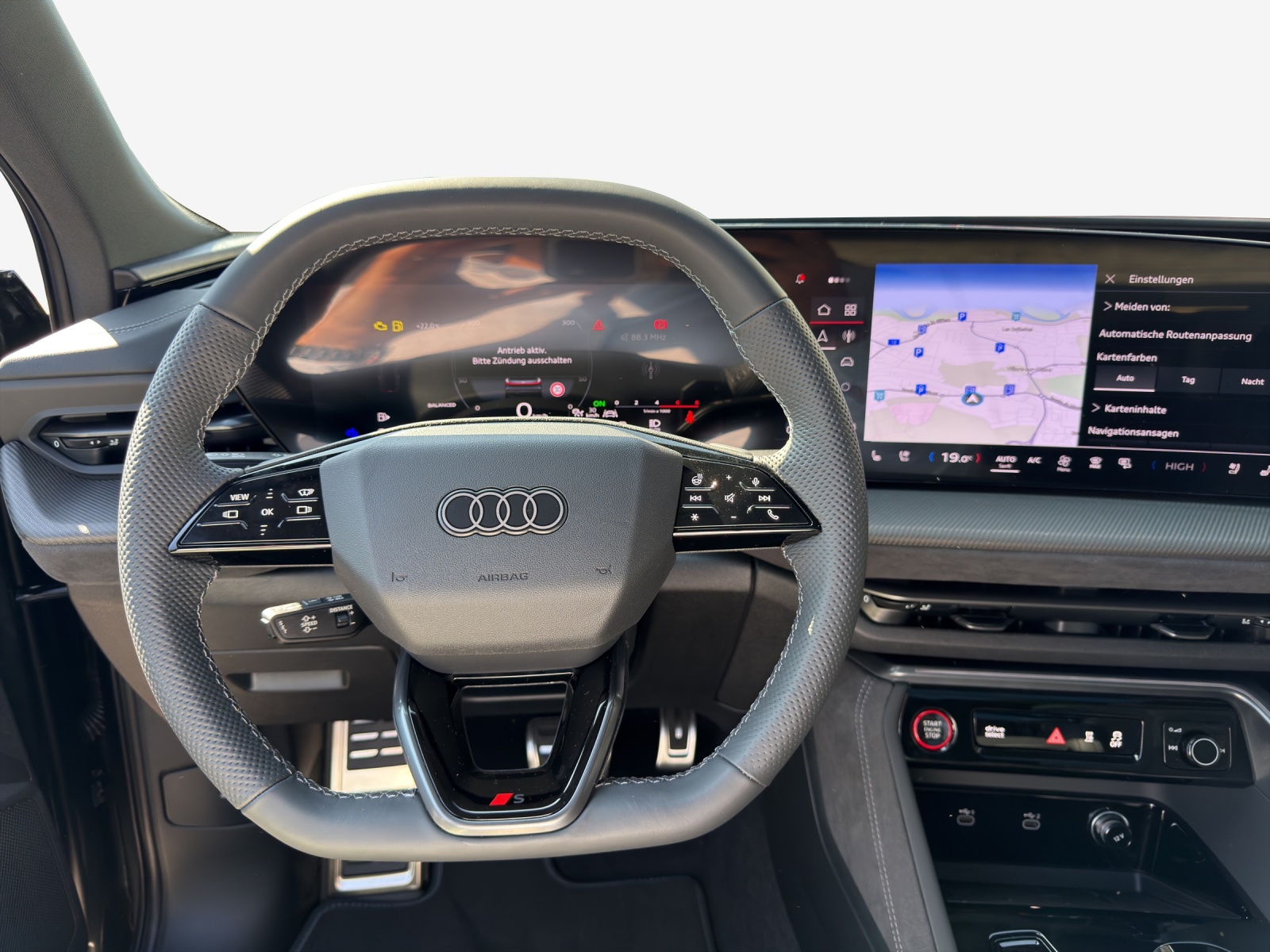 AUDI SQ5 TFSI quattro S-tronic-image-9