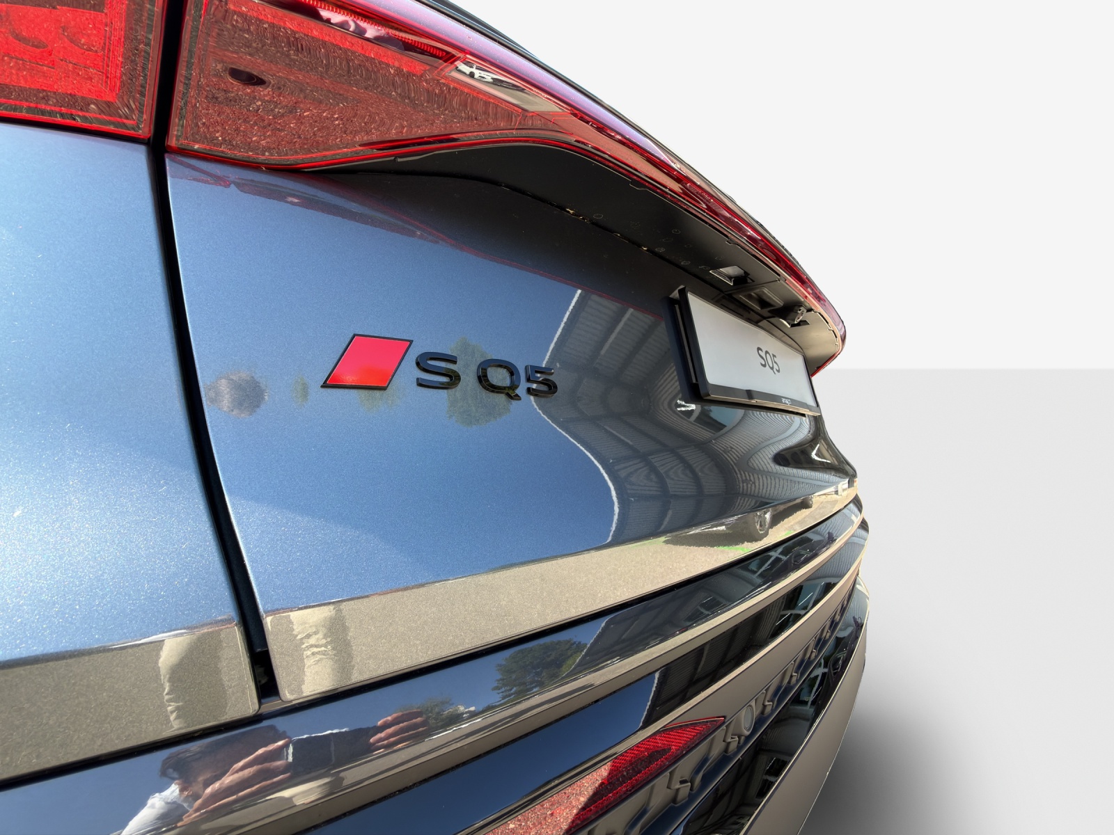 AUDI SQ5 TFSI quattro S-tronic-image-13