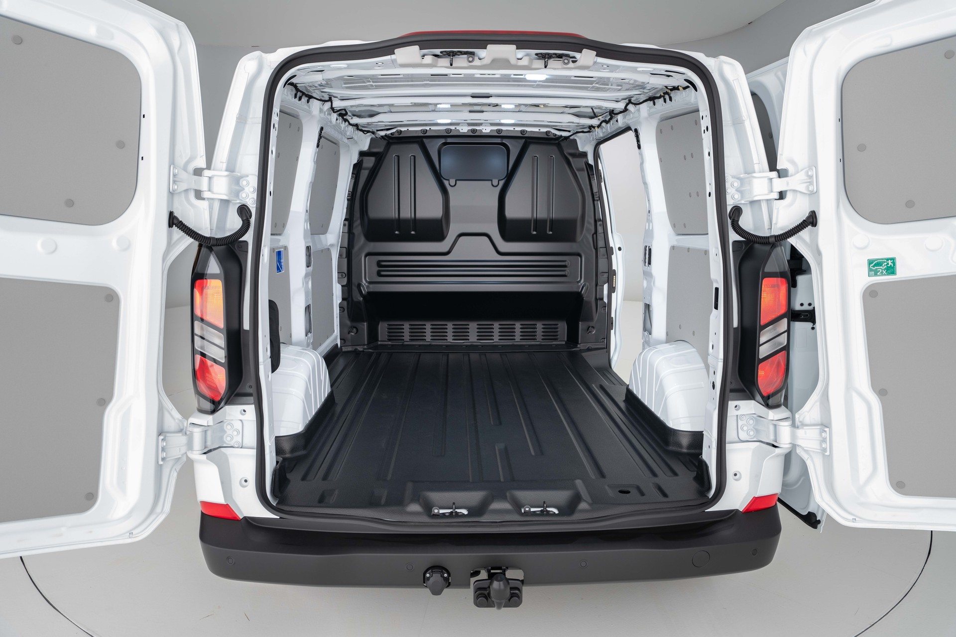FORD Transit Custom Van 280 L1 2.0 EcoBlue 110PS Trend-image-16