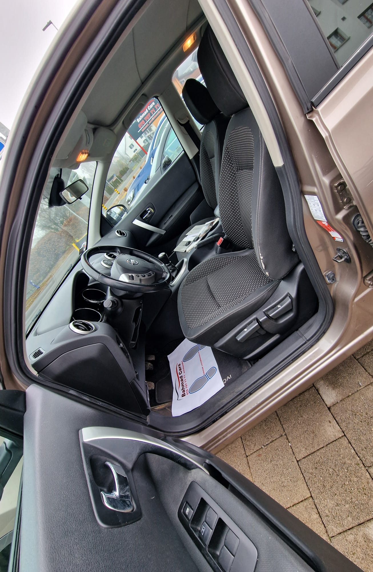 NISSAN Qashqai 2.0 acenta-image-6