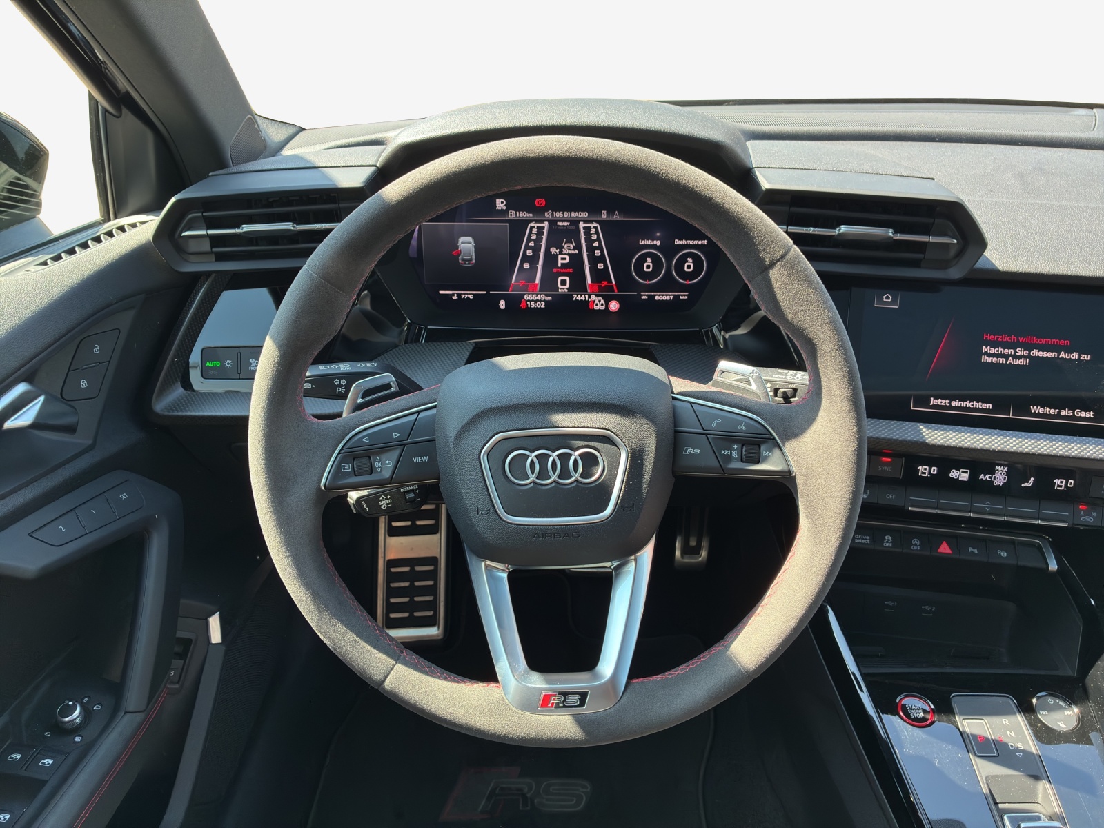 AUDI RS3 Sportback 2.5 TSI quattro S-tronic-image-9