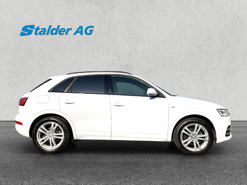 AUDI Q3 2.0 TFSI Sport quattro S-Tr.-image-6