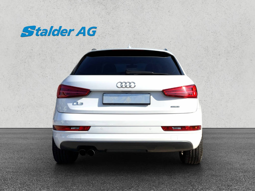 AUDI Q3 2.0 TFSI Sport quattro S-Tr.-image-4