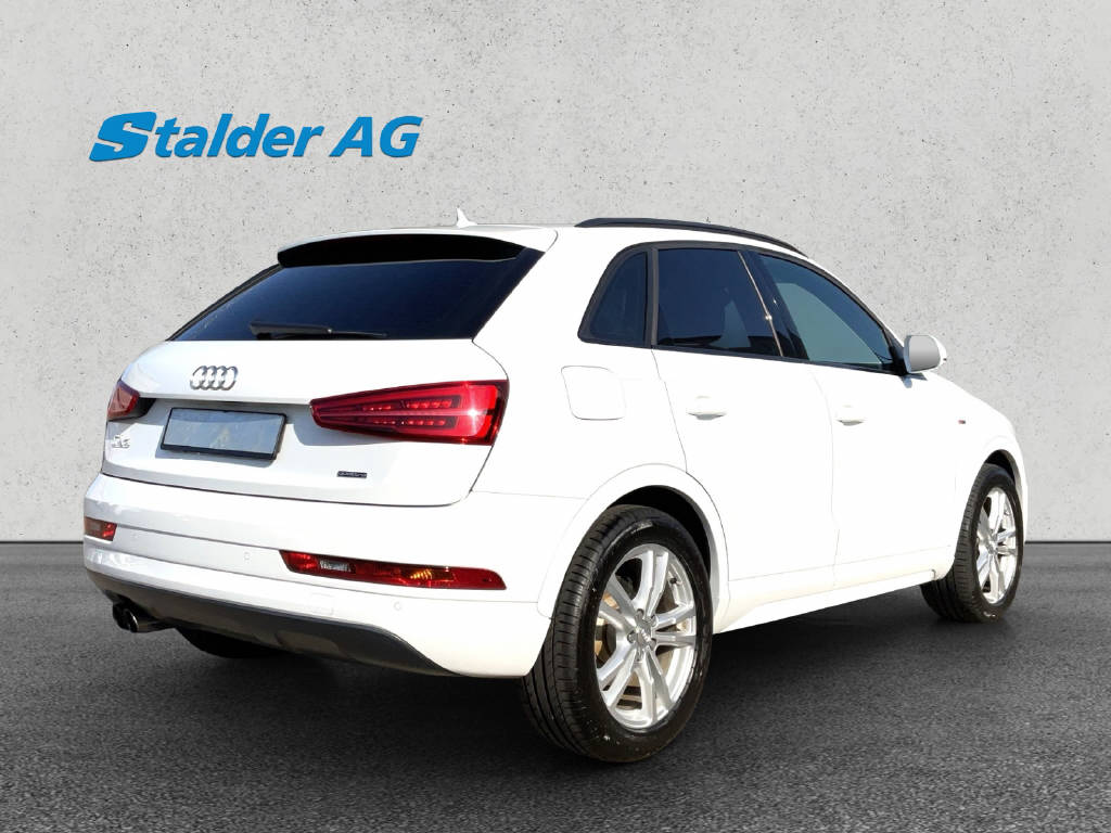 AUDI Q3 2.0 TFSI Sport quattro S-Tr.-image-5