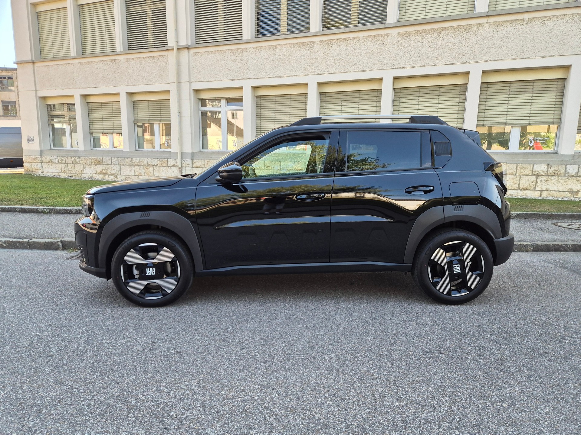 FIAT Grande Panda MHEV La Prima 5 ANS GARANTIE-image-1