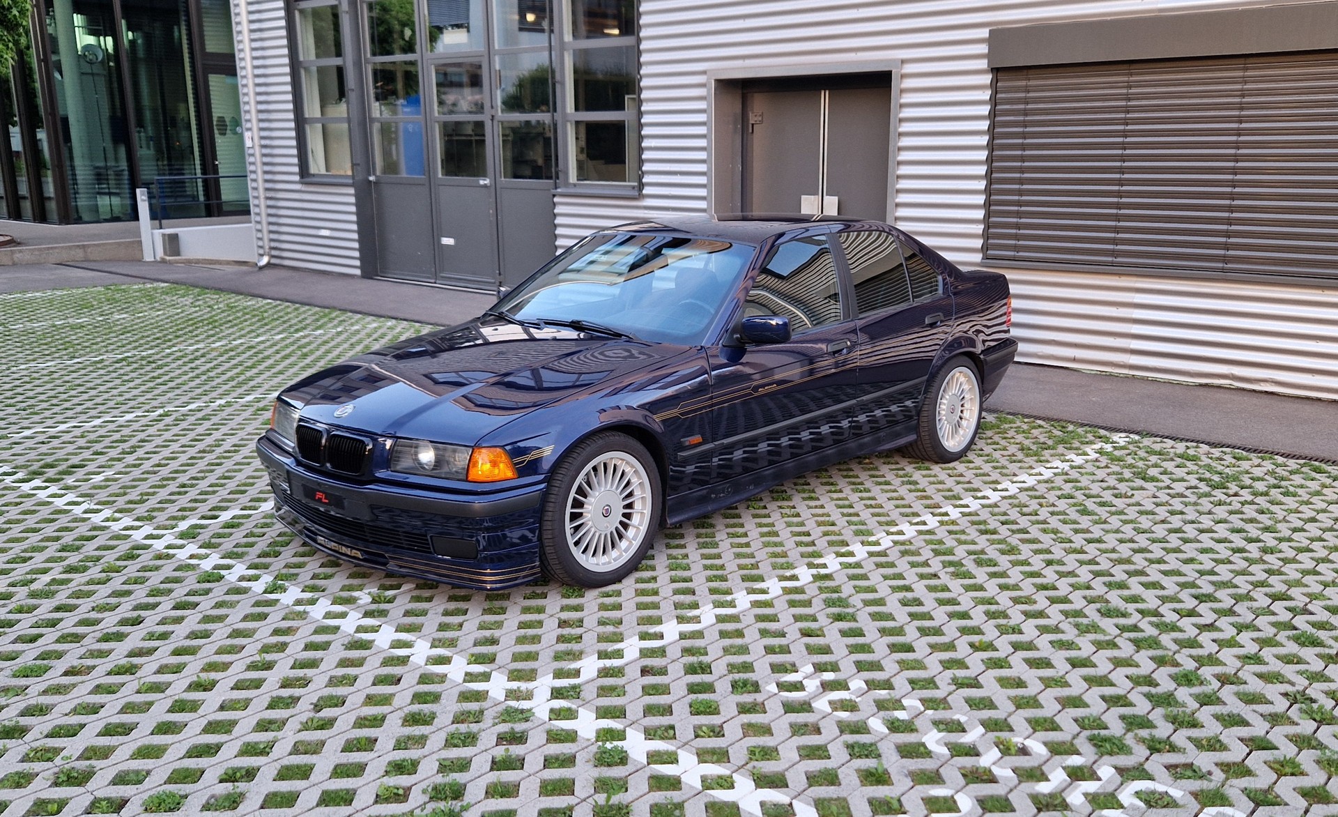 BMW-ALPINA B3 3.0-image-1