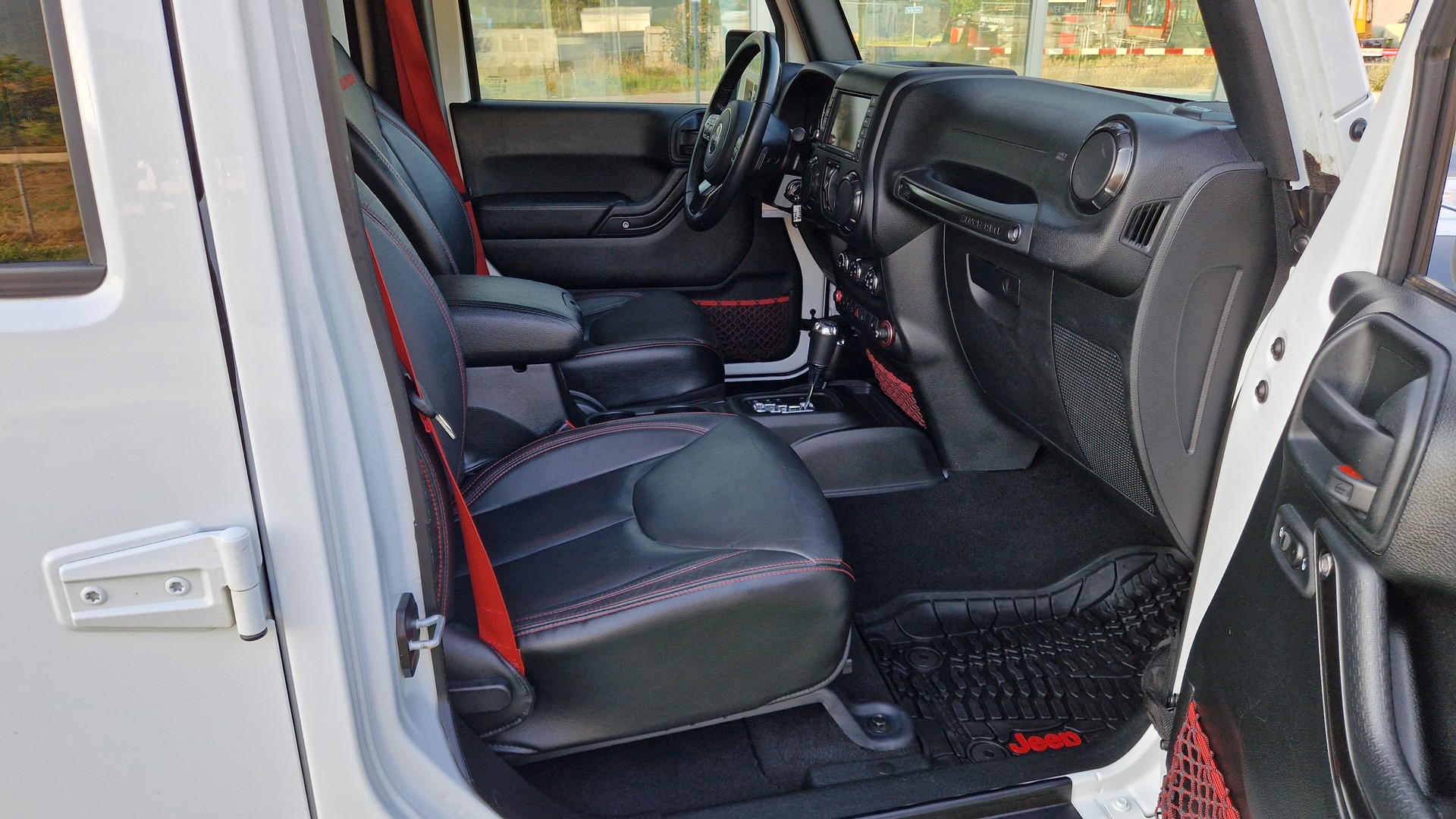 JEEP Wrangler 3.6 Unlimited Rubicon Recon Automatic hardtop-image-13