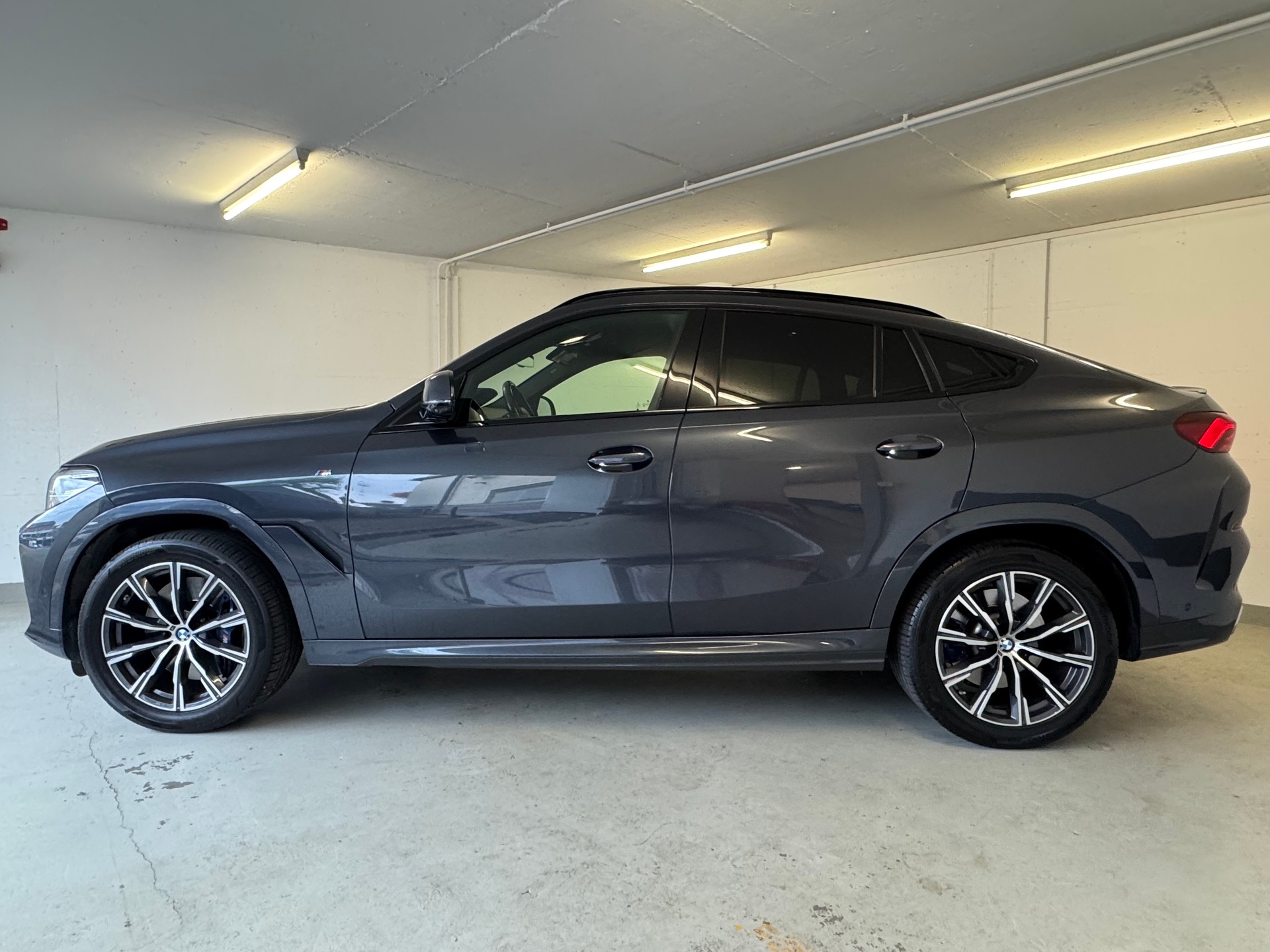 BMW X6 xDrive 48V 40d Steptronic M Sport-image-2