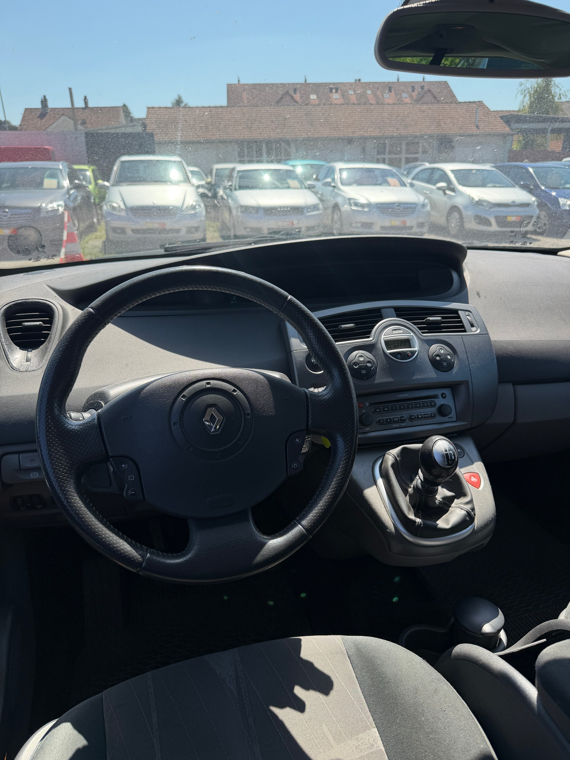 RENAULT Grand Scénic 1.9 dCi Expression-image-7
