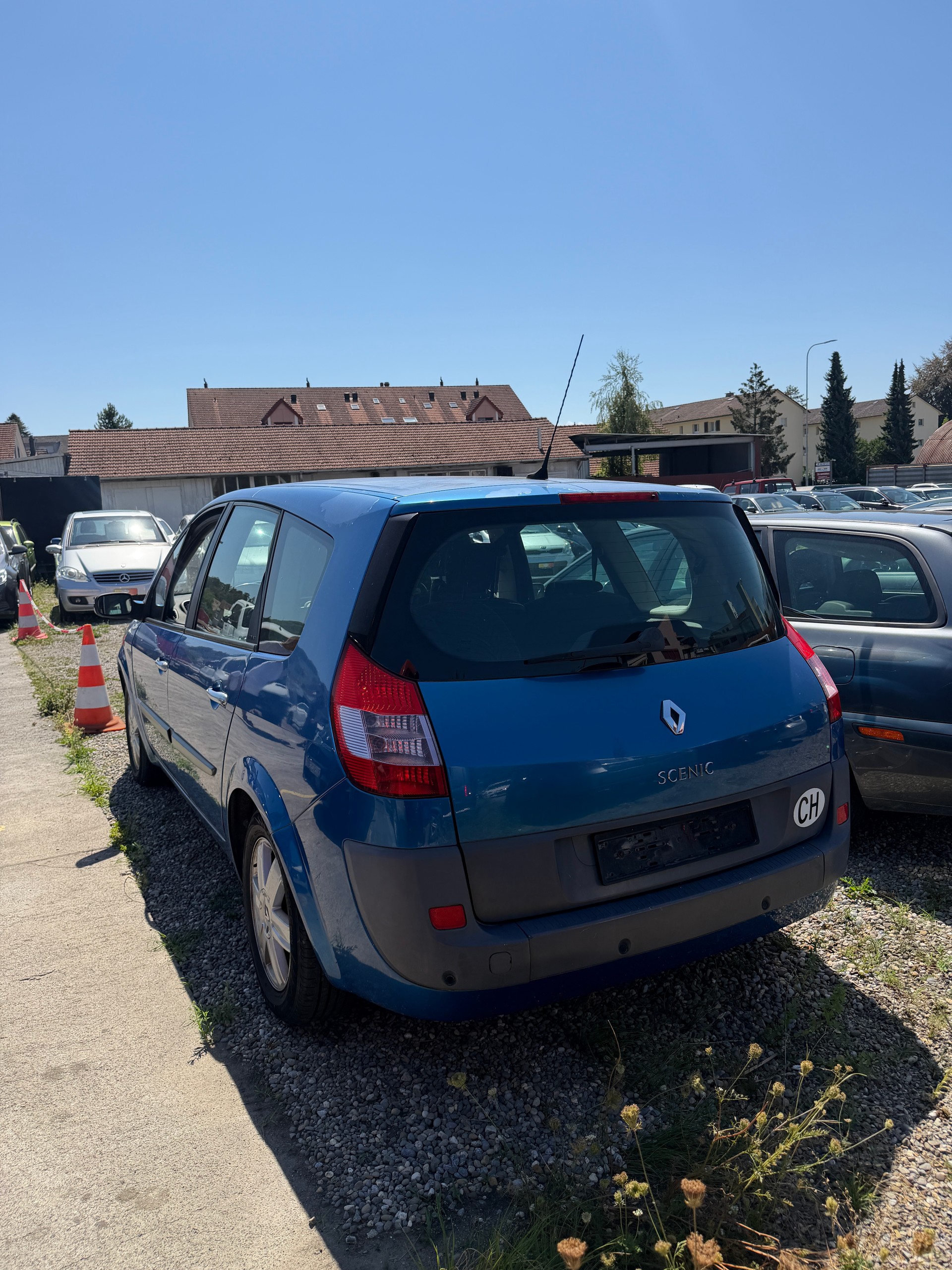 RENAULT Grand Scénic 1.9 dCi Expression-image-5