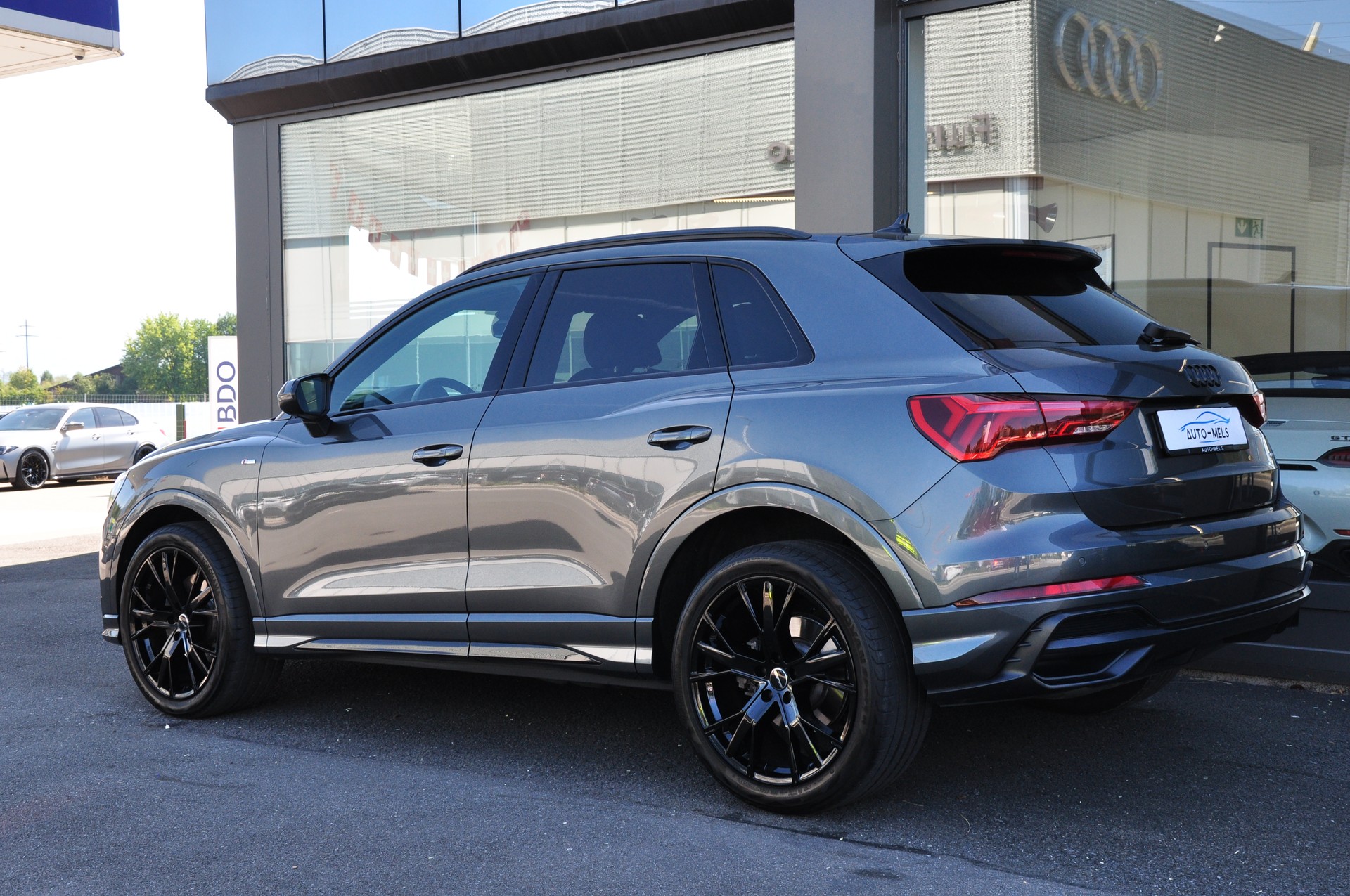 AUDI Q3 45 TFSI S line quattro S-tronic-image-6