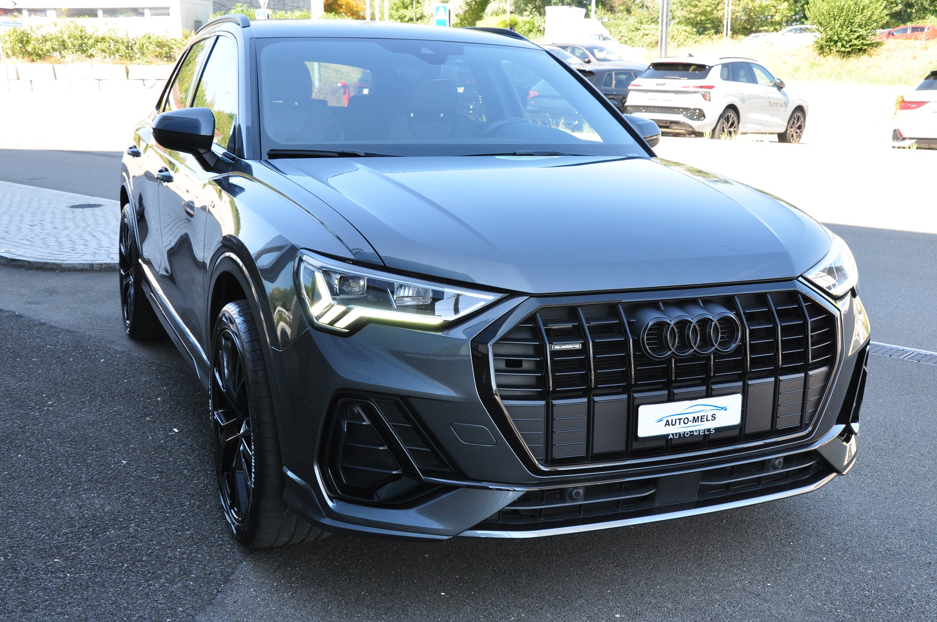 AUDI Q3 45 TFSI S line quattro S-tronic-image-10
