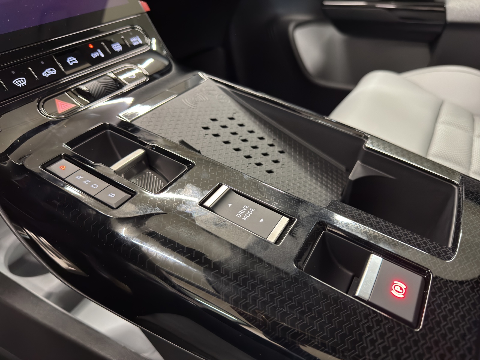 CITROEN C5 Aircross 1.6 Plug-in Hybrid Max-image-10