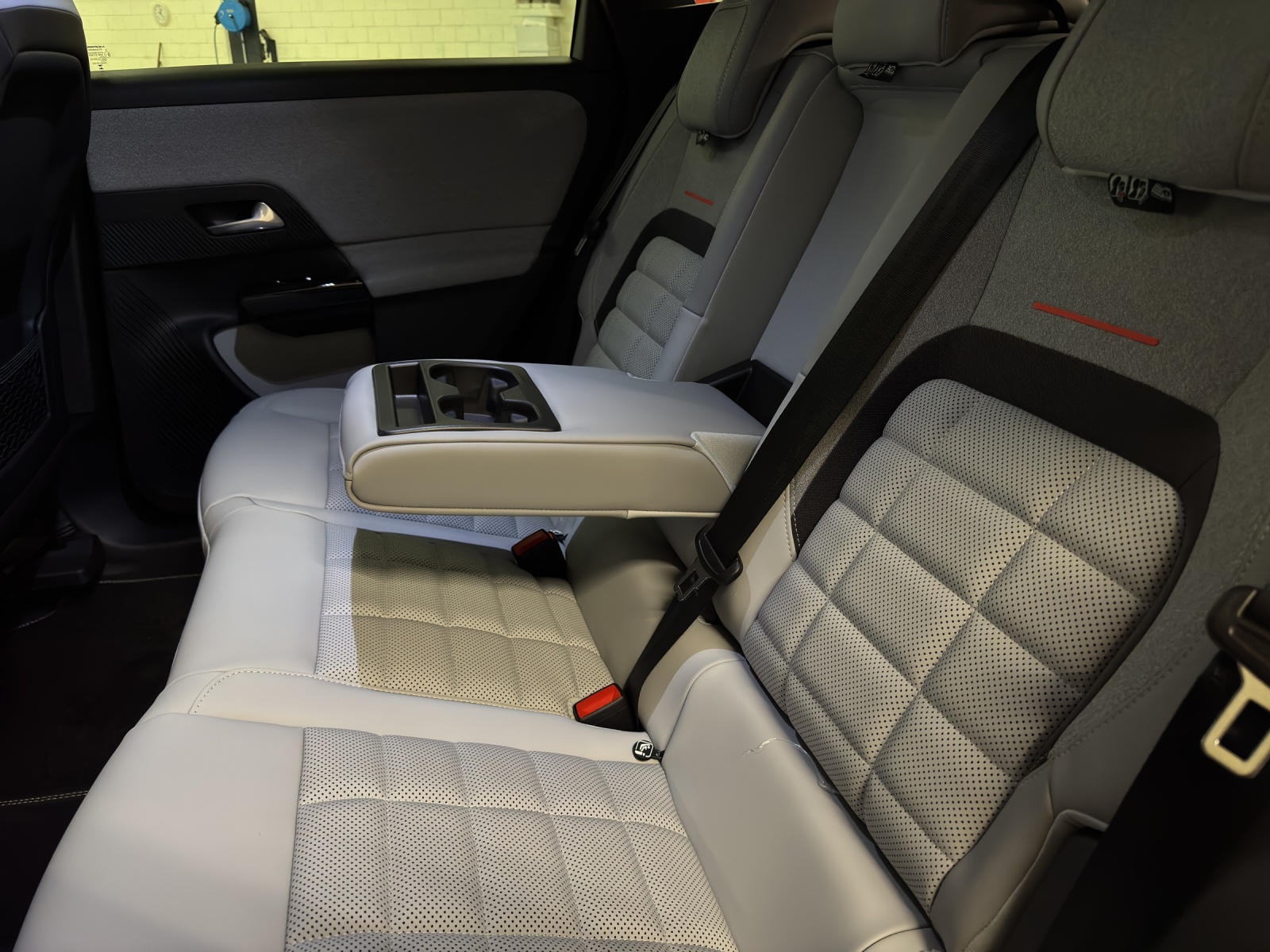 CITROEN C5 Aircross 1.6 Plug-in Hybrid Max-image-23