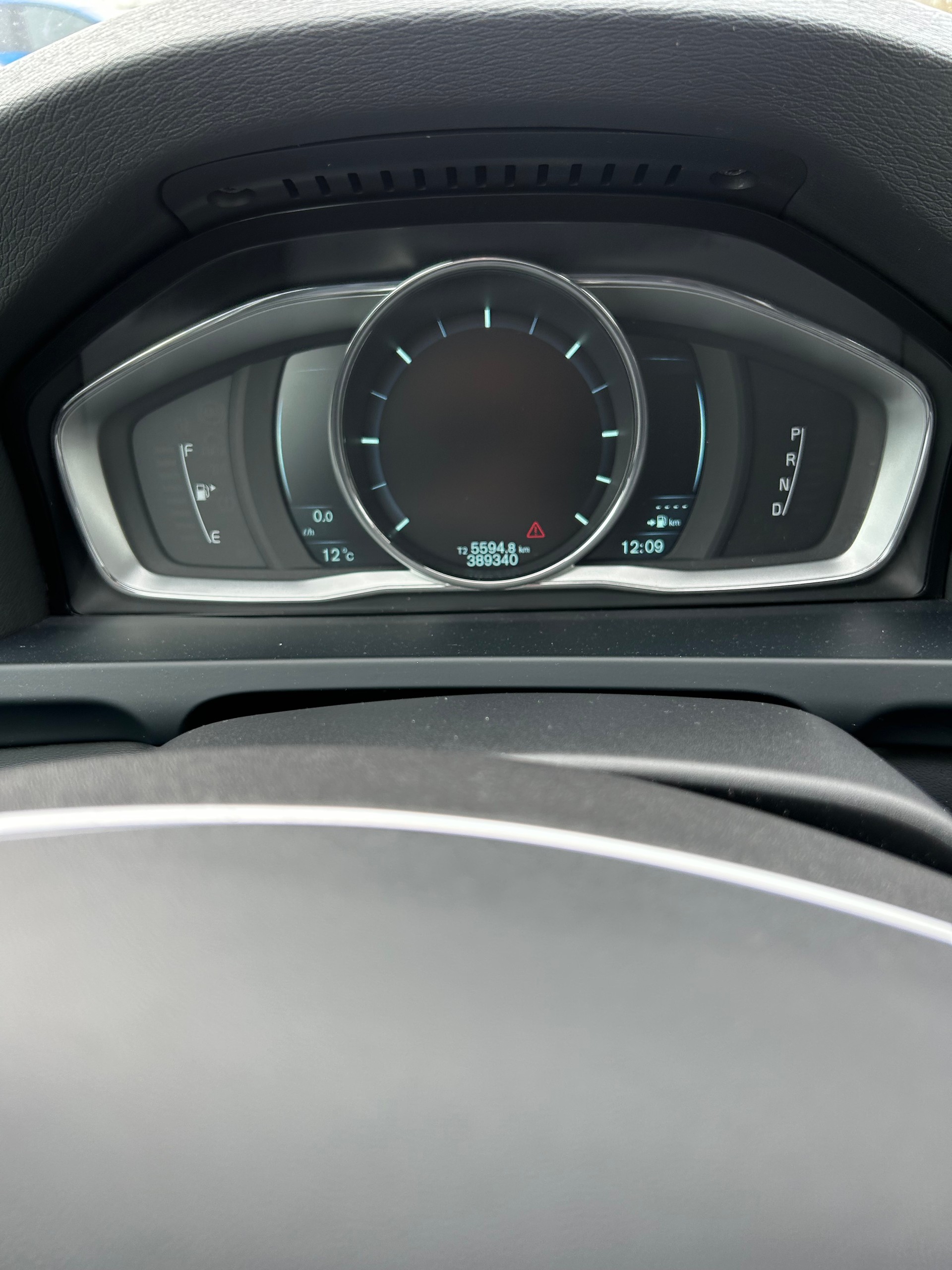 VOLVO V60 D4 Geartronic-image-7