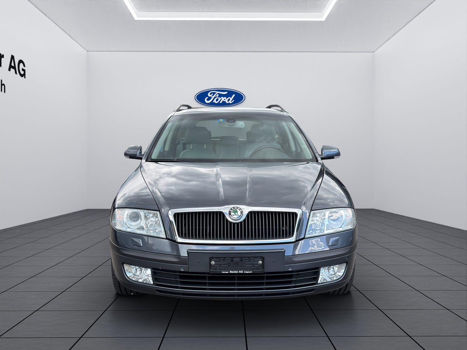 SKODA Octavia Combi 2.0 TDI 140 DPF L & K 4x4-showroom-element-1