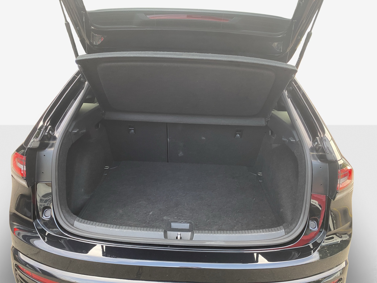 VW Taigo 1.5 TSI R-Line DSG-image-12