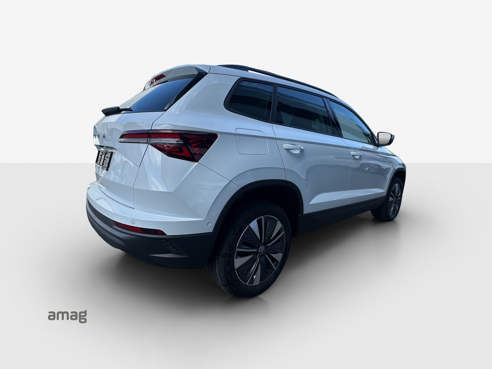 SKODA Karoq 1.5 TSI Dynamic DSG-image-4