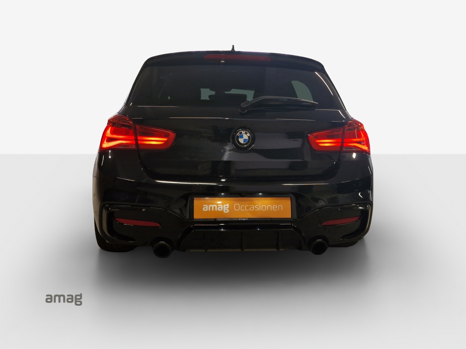 BMW M140i xDrive Steptronic-image-3