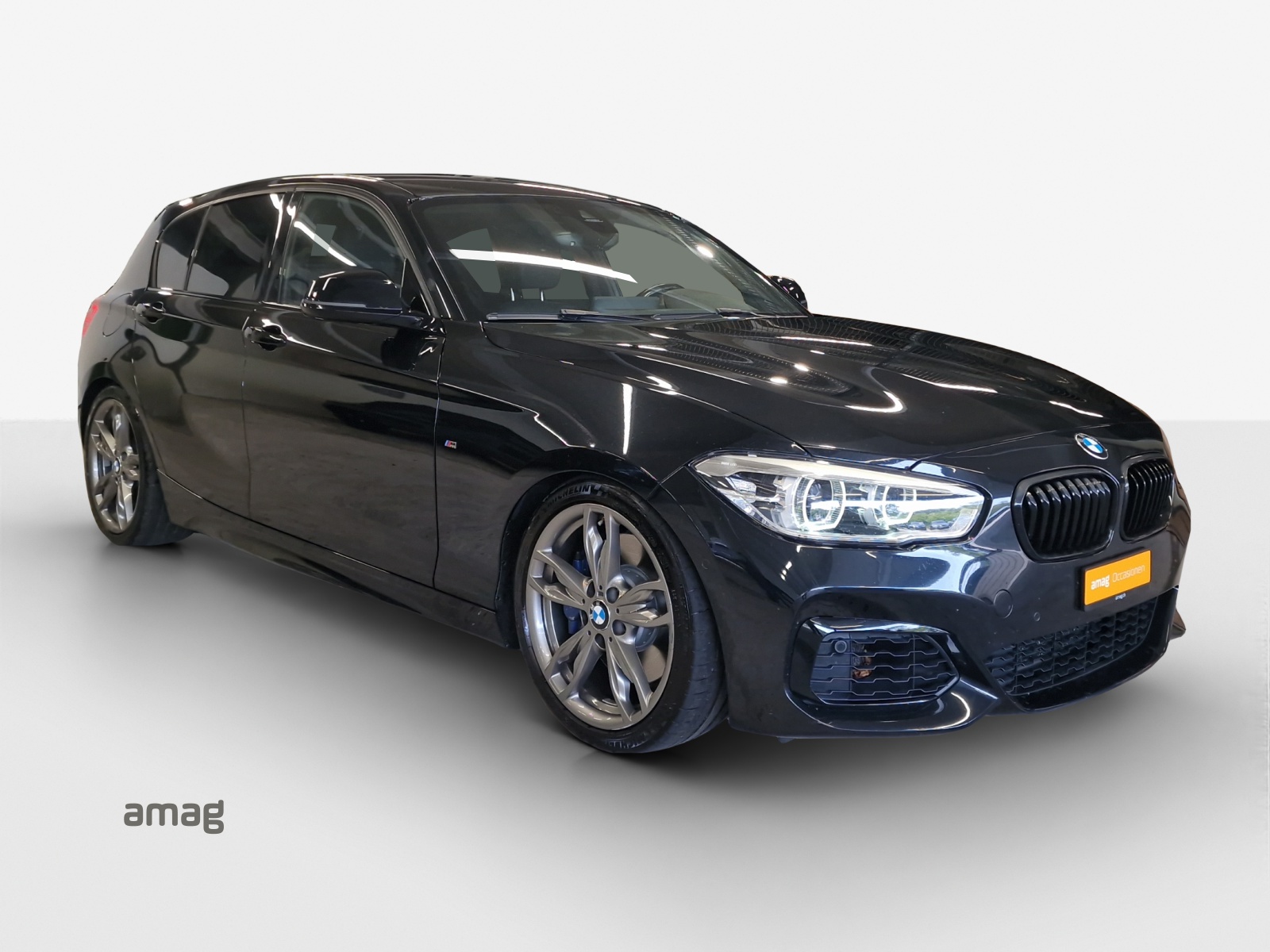 BMW M140i xDrive Steptronic-image-5