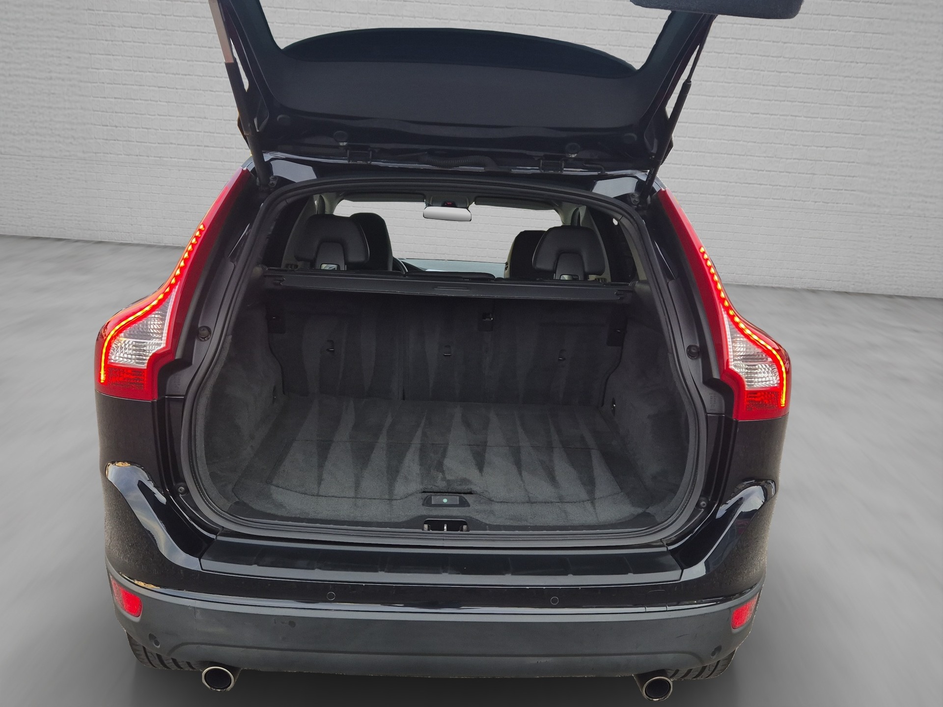 VOLVO XC60 T6 AWD Summum Geartronic-image-13