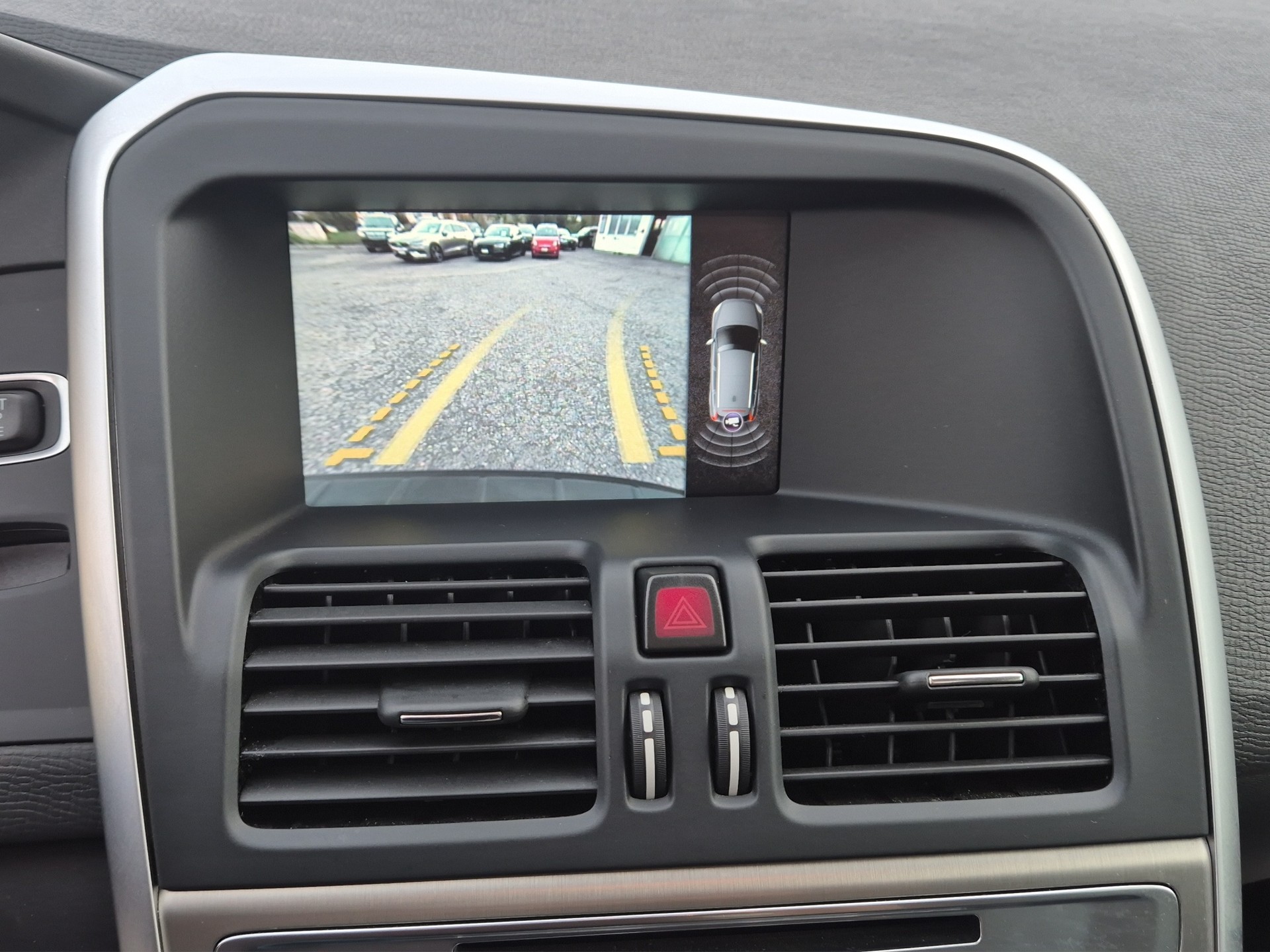 VOLVO XC60 T6 AWD Summum Geartronic-image-26